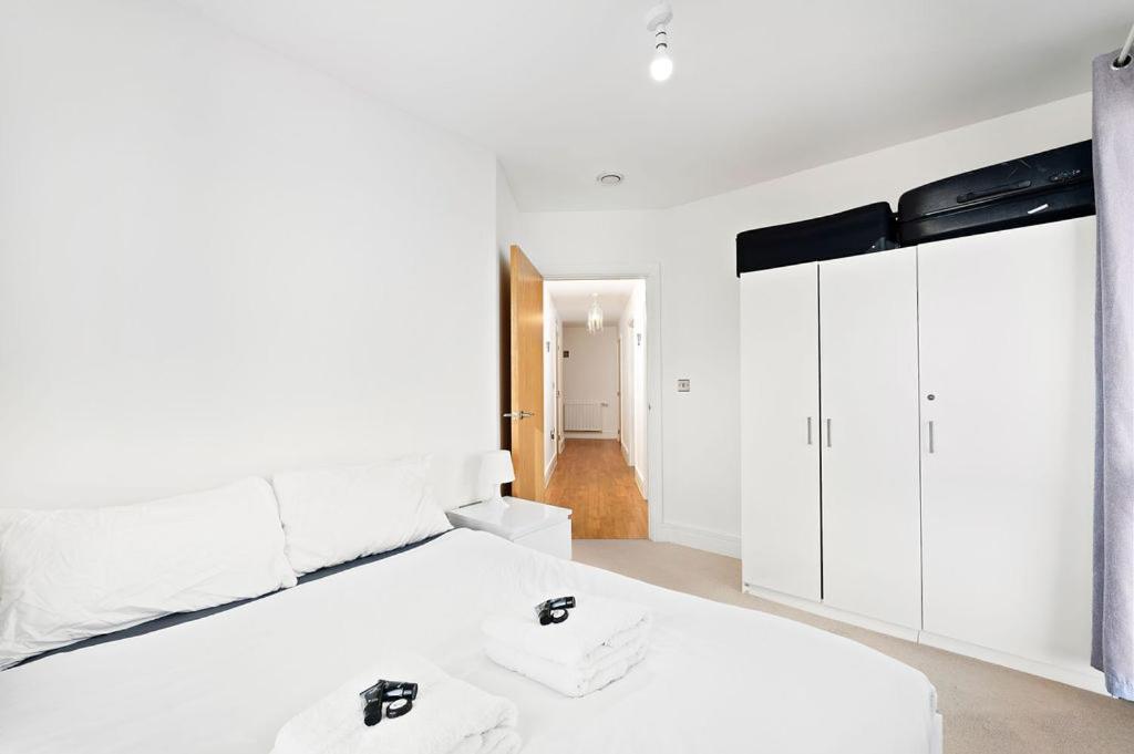 Modern Serviced 3-Bedroom Flat In East Londra Dış mekan fotoğraf