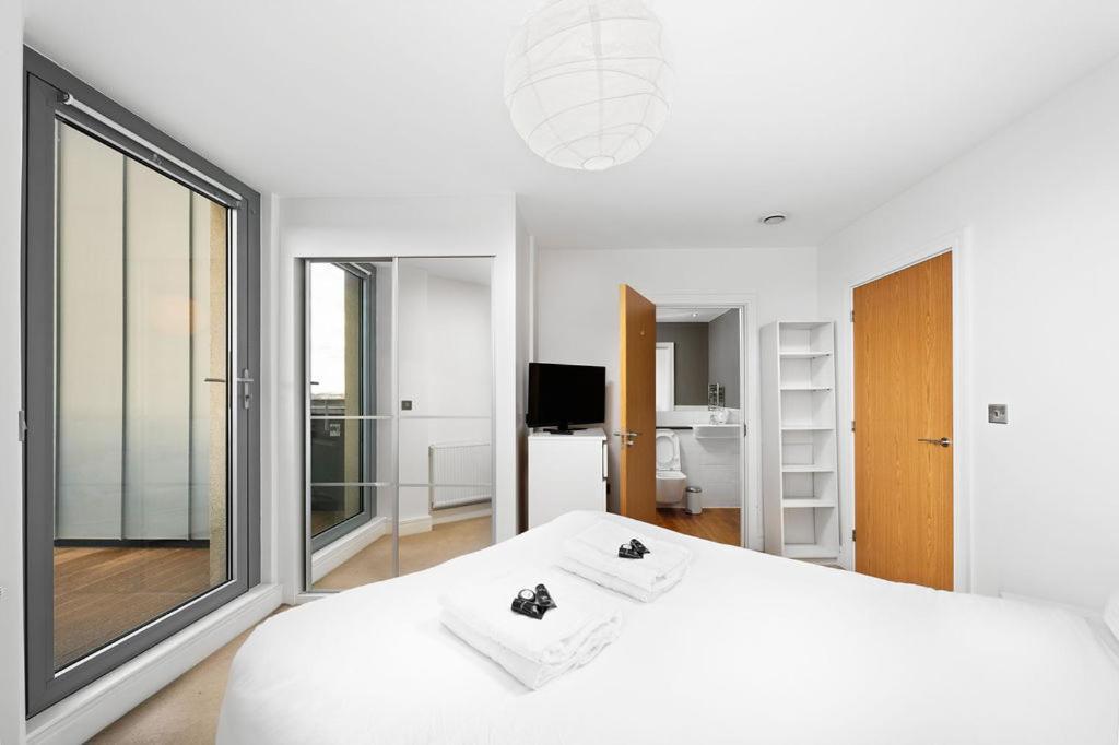 Modern Serviced 3-Bedroom Flat In East Londra Dış mekan fotoğraf