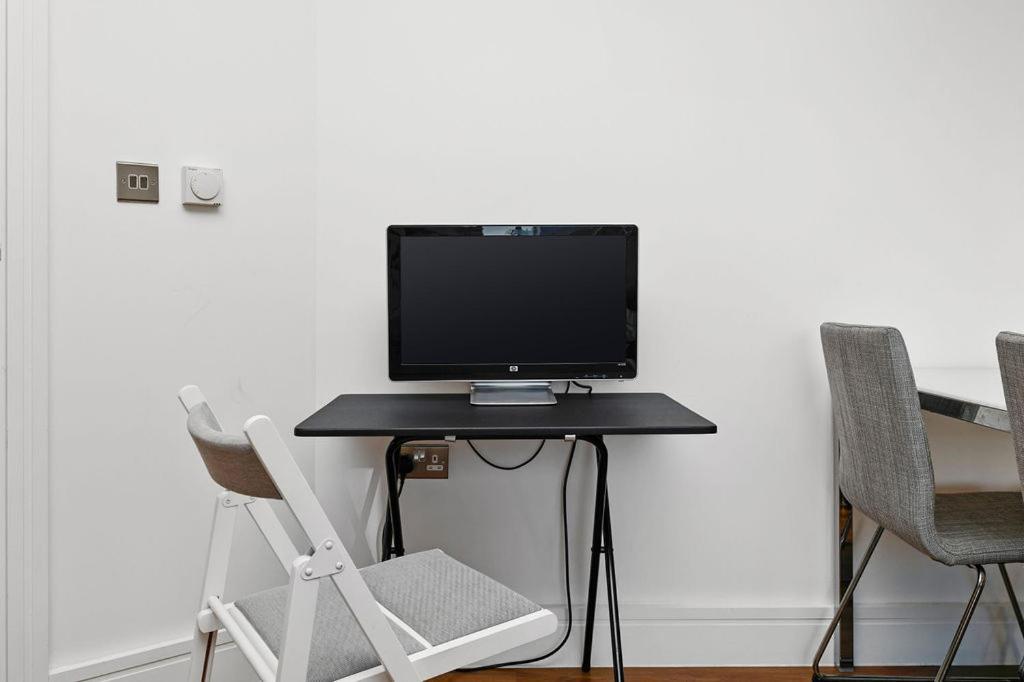 Modern Serviced 3-Bedroom Flat In East Londra Dış mekan fotoğraf