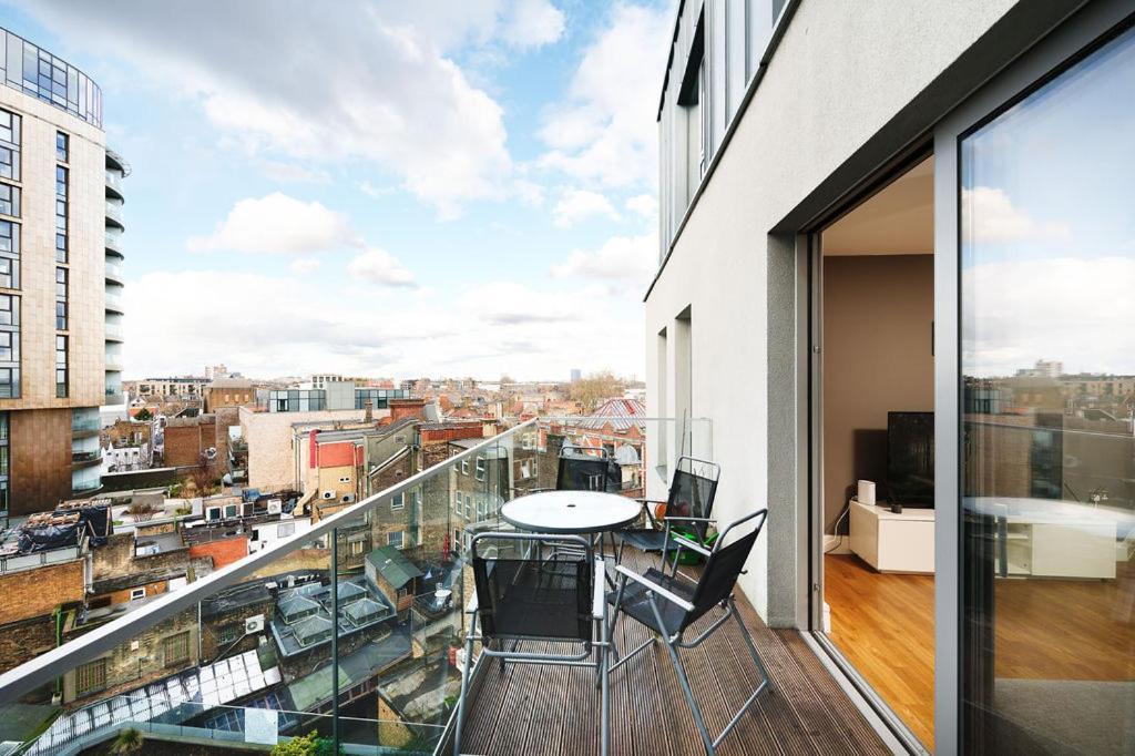 Modern Serviced 3-Bedroom Flat In East Londra Dış mekan fotoğraf